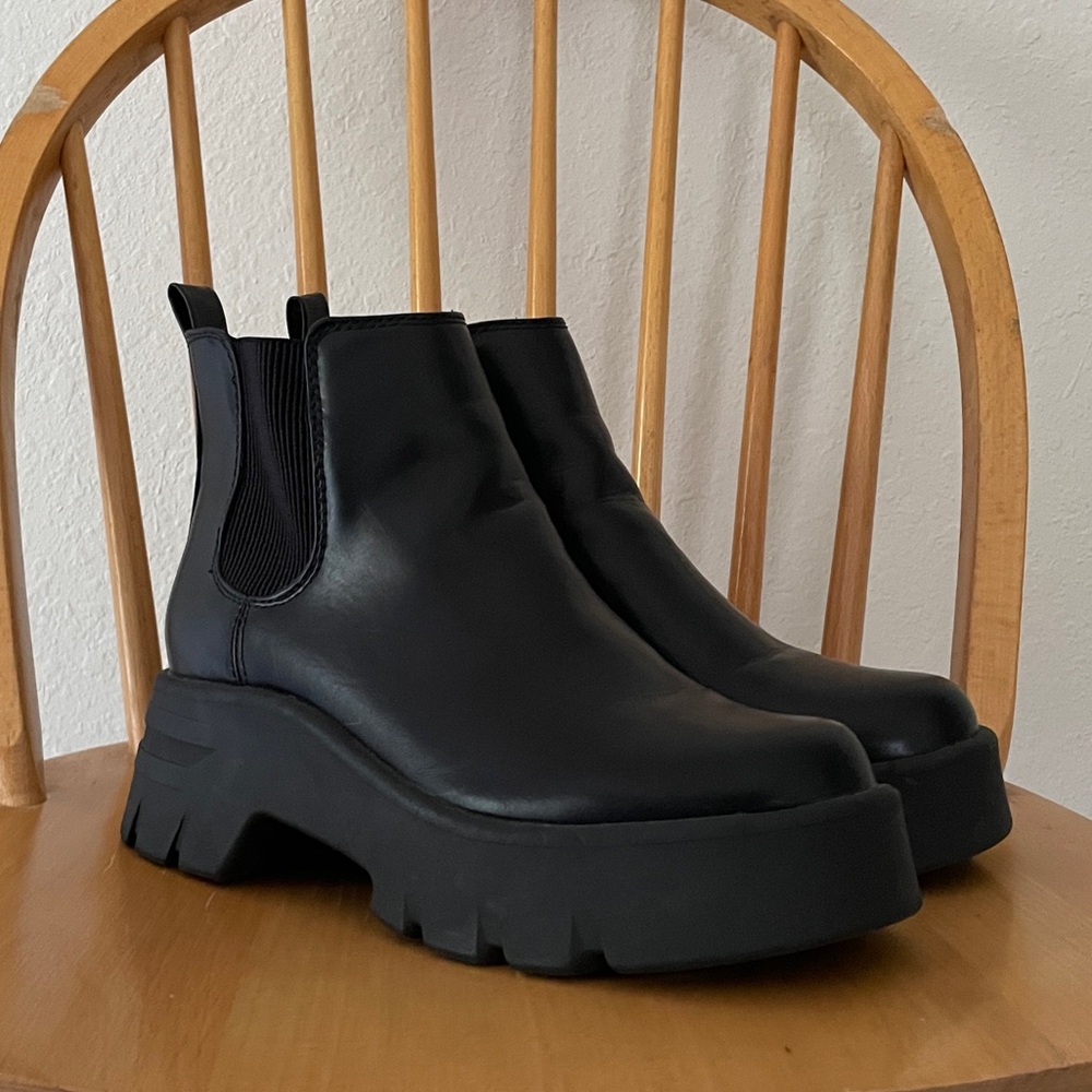 Sam & Libby platform boots